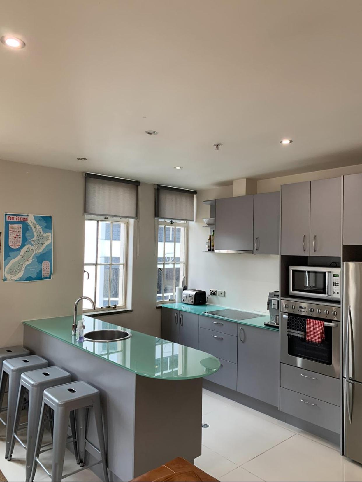 Outstanding Central Lambton Quay Apartment Веллингтон Экстерьер фото